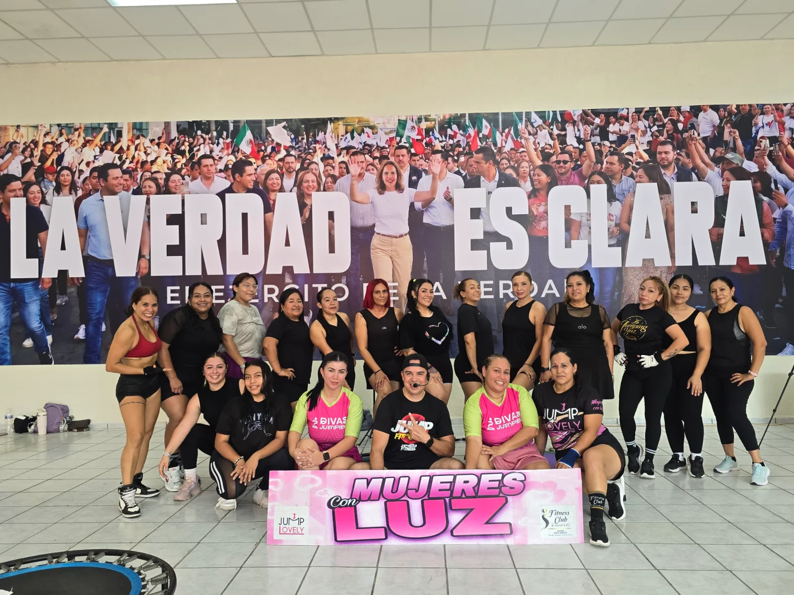 Academia de Formación de Instructoras Multidisciplinarias Integrales – Mujeres con Luz, fotografía 3